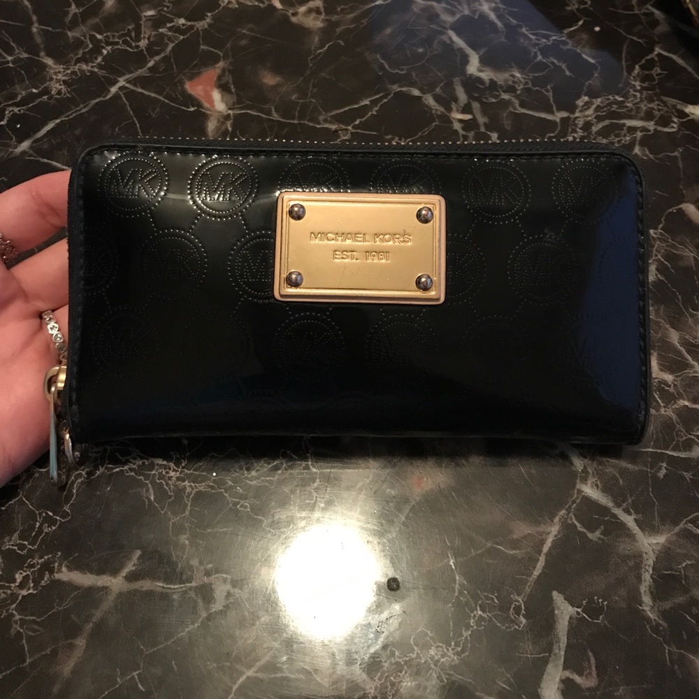 Black Michael Kors Wristlet